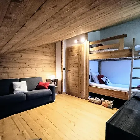 샬레 Josaly Jacuzzi Et Sauna 사모엥